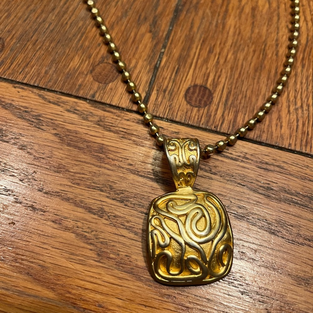 VINTAGE NORMA JEAN costume jewelry necklace. Fabulous find!